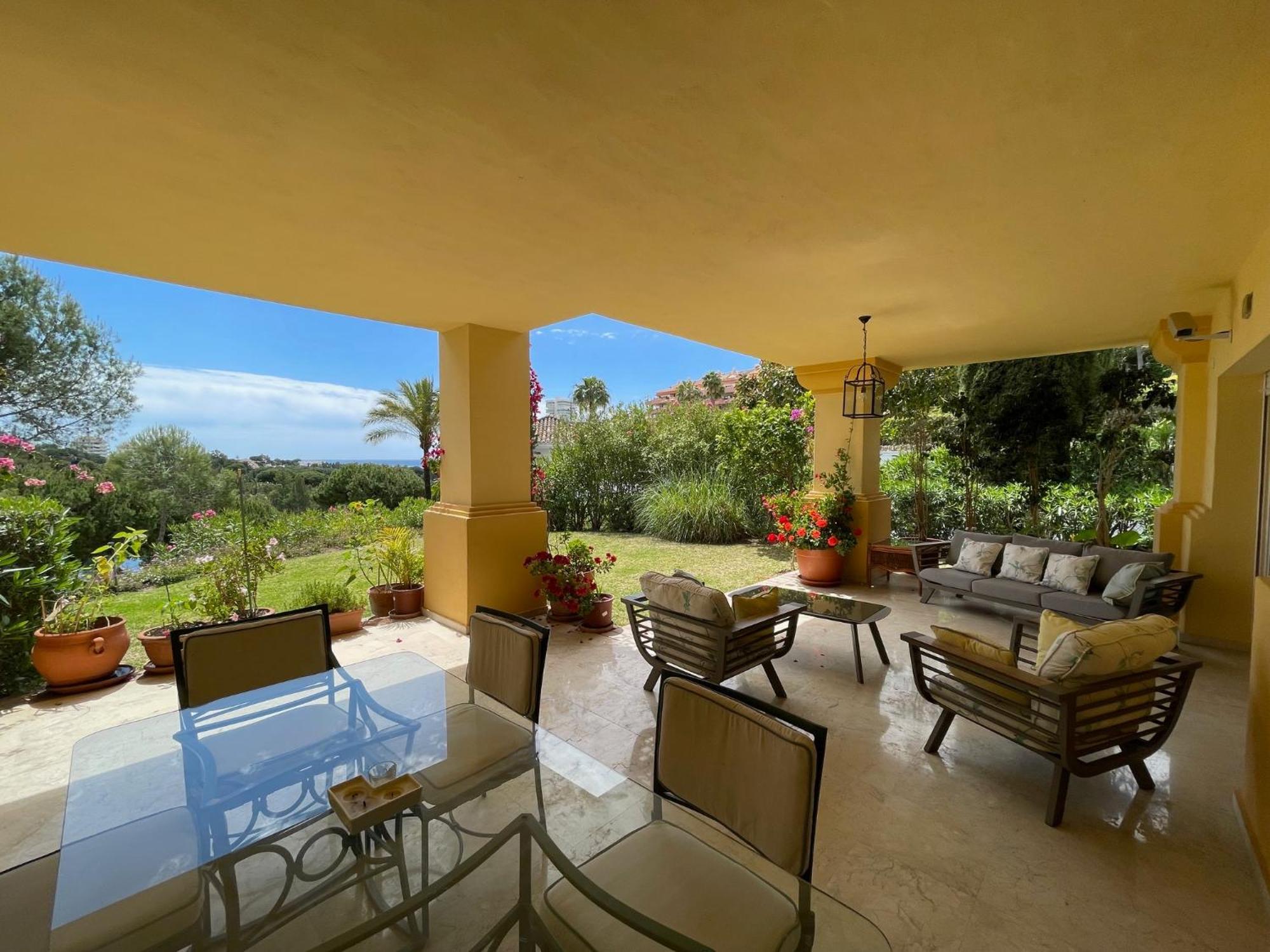 Golf In Marbella, Frontline Golfvilla In Rioreal Golf Villaer Marbella